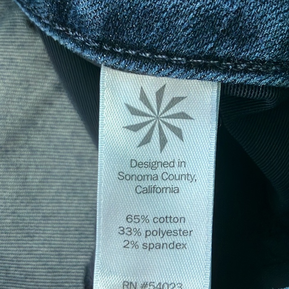 Like New Athleta Blue Sculptek Jeans, size 2 - Picture 7 of 7